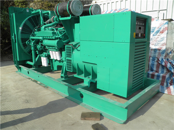 乐业发电车出租-柴油发电机散热器怎样散热