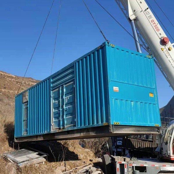 乐业发电机的发电效率受多种因素影响，主要包括以下几个方面：