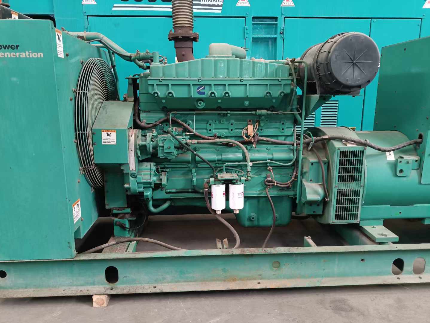 乐业过载会对 600kW 柴油发电机组造成哪些损害？