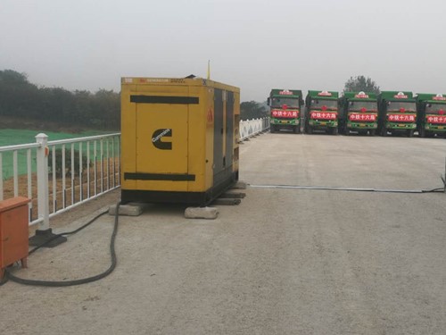 乐业电力系统的稳定性和设备兼容性如何影响发电机组的频率规格？