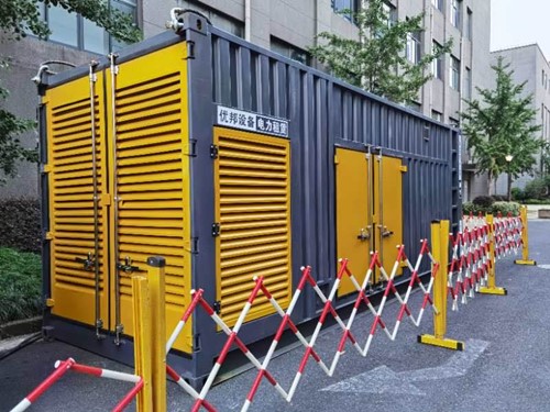 乐业如何使用转速表检查发动机的转速？