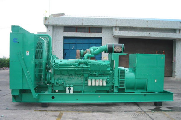 乐业工厂发电机应急发电时如何更准确地检查发电机状态？