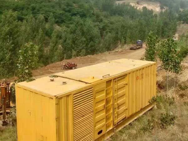 乐业柴油发电机组冬季日常维修注意事项？